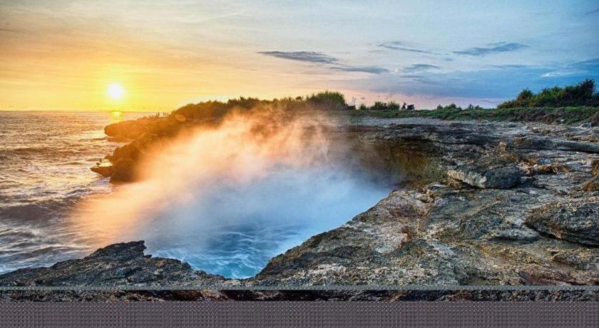 Batu Karang Lembongan Resort & Spa Exterior photo